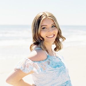 Meet your Posher, Sabrina